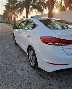 هیۆندای ئەلەنترا